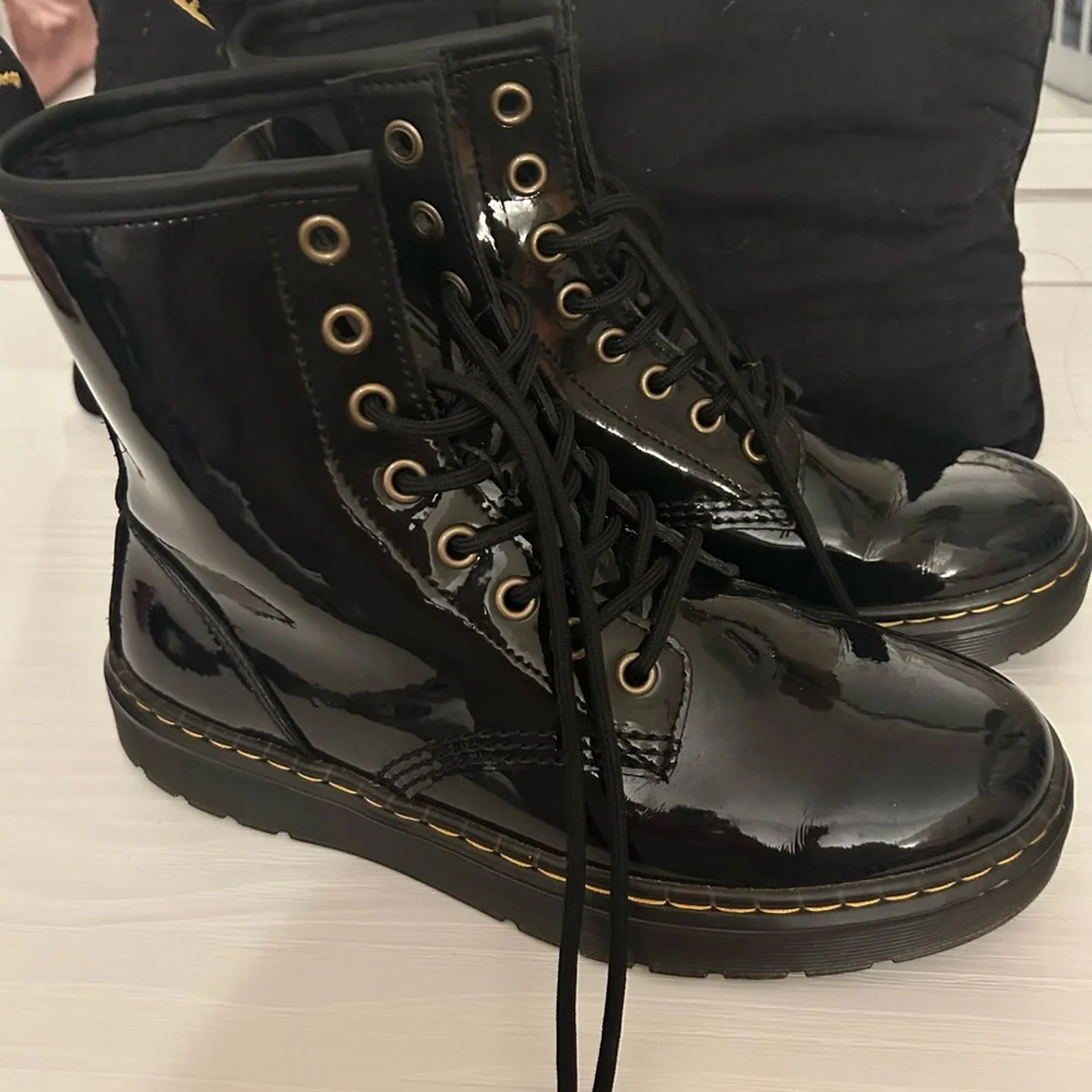 Dr.Martens - Picture 2 of 2